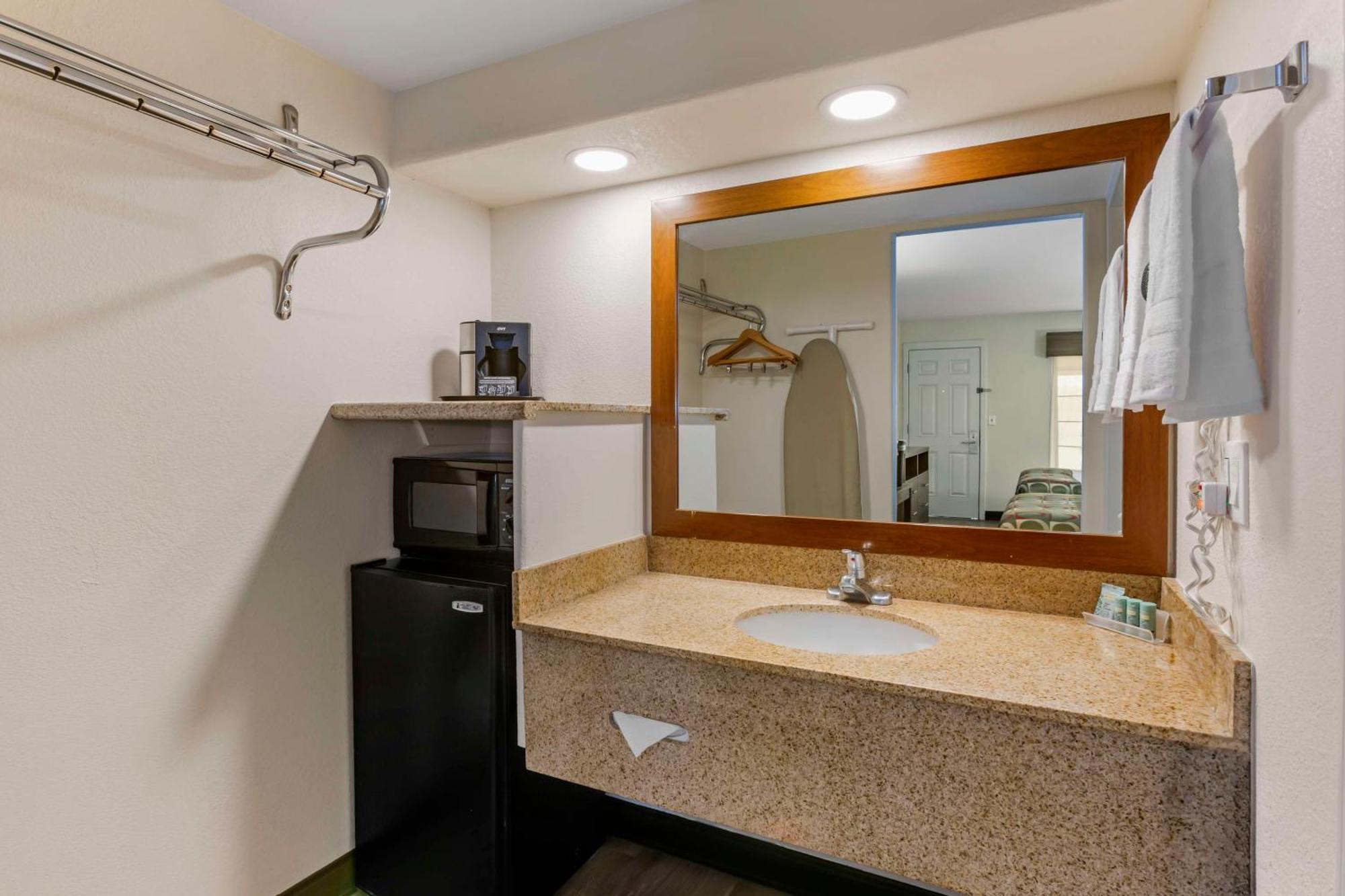 Best Western Desert Inn Safford Εξωτερικό φωτογραφία